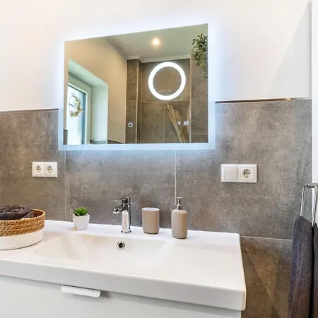 Luna Am Schönen Harkebrügger Mit Kamin Ferienhaus *